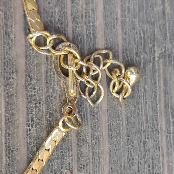 Vintage Jade And Coral Rose Bracelet - Picture 6 of 9